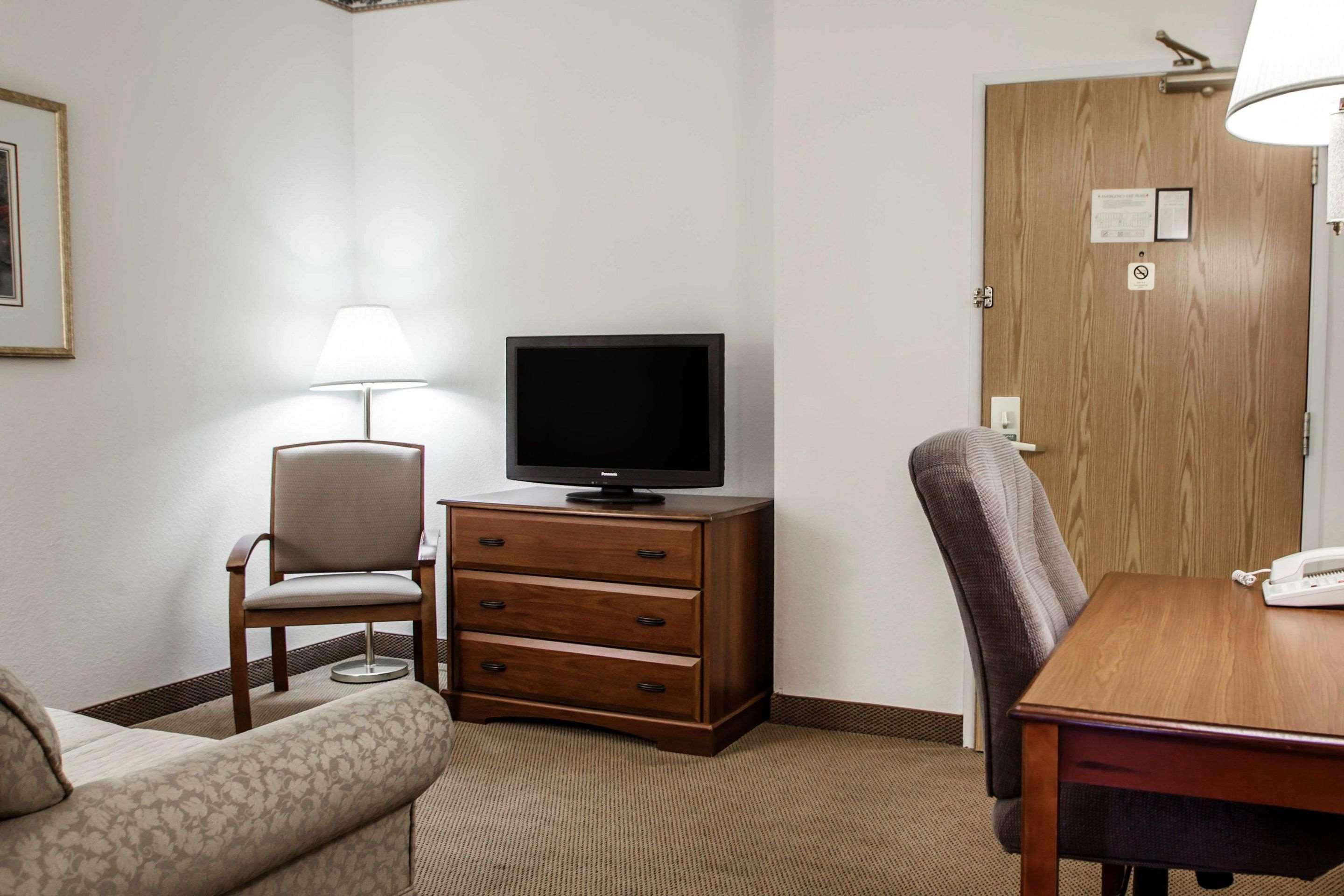 Comfort Inn & Suites Geneva- West Chicago Экстерьер фото