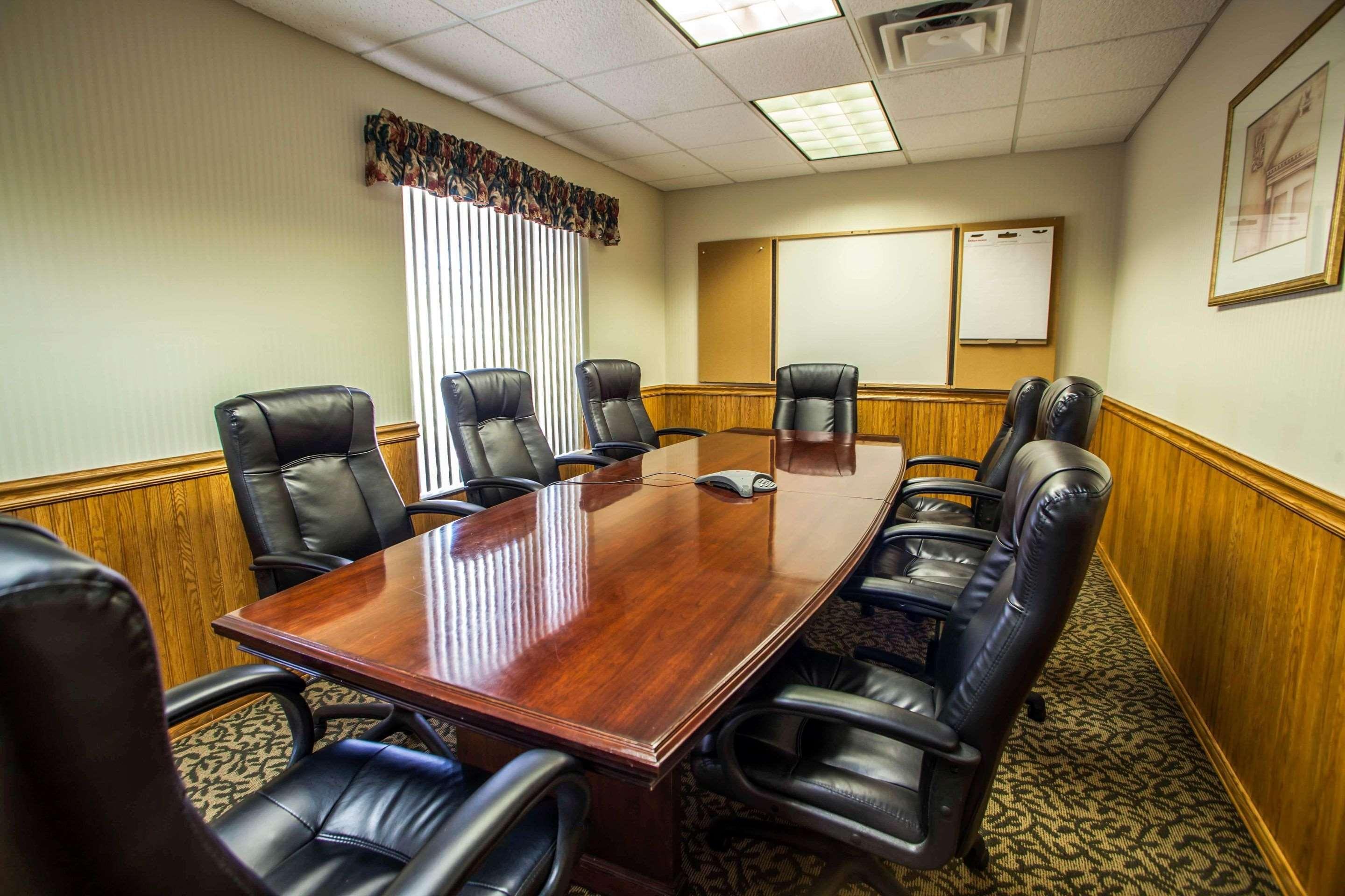 Comfort Inn & Suites Geneva- West Chicago Экстерьер фото