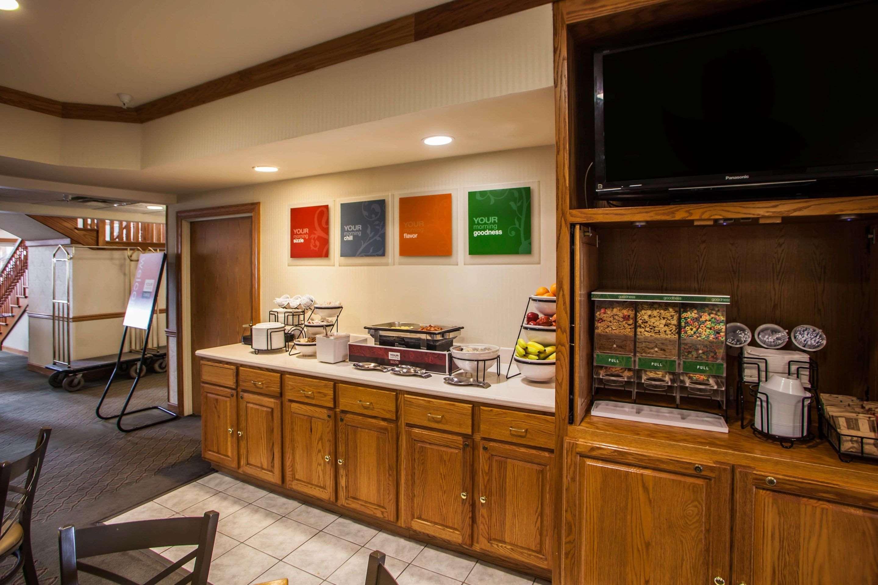 Comfort Inn & Suites Geneva- West Chicago Экстерьер фото