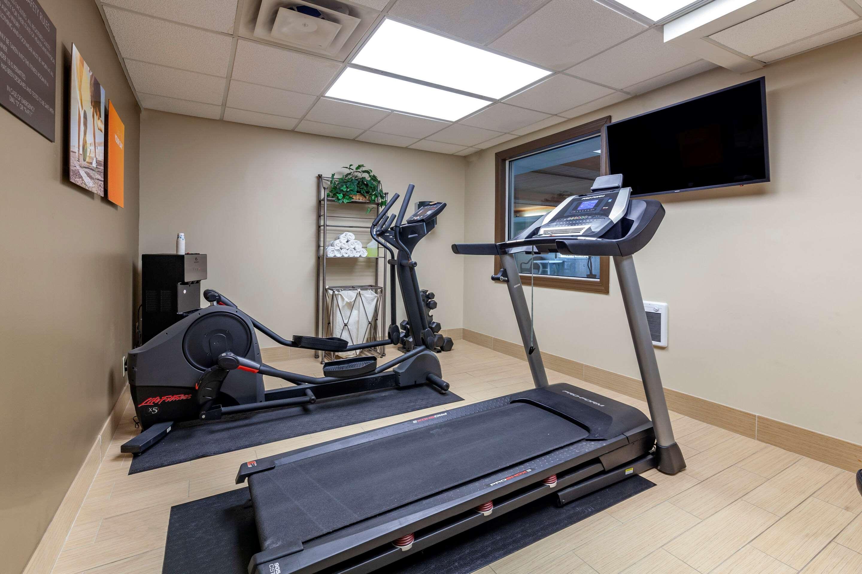 Comfort Inn & Suites Geneva- West Chicago Экстерьер фото