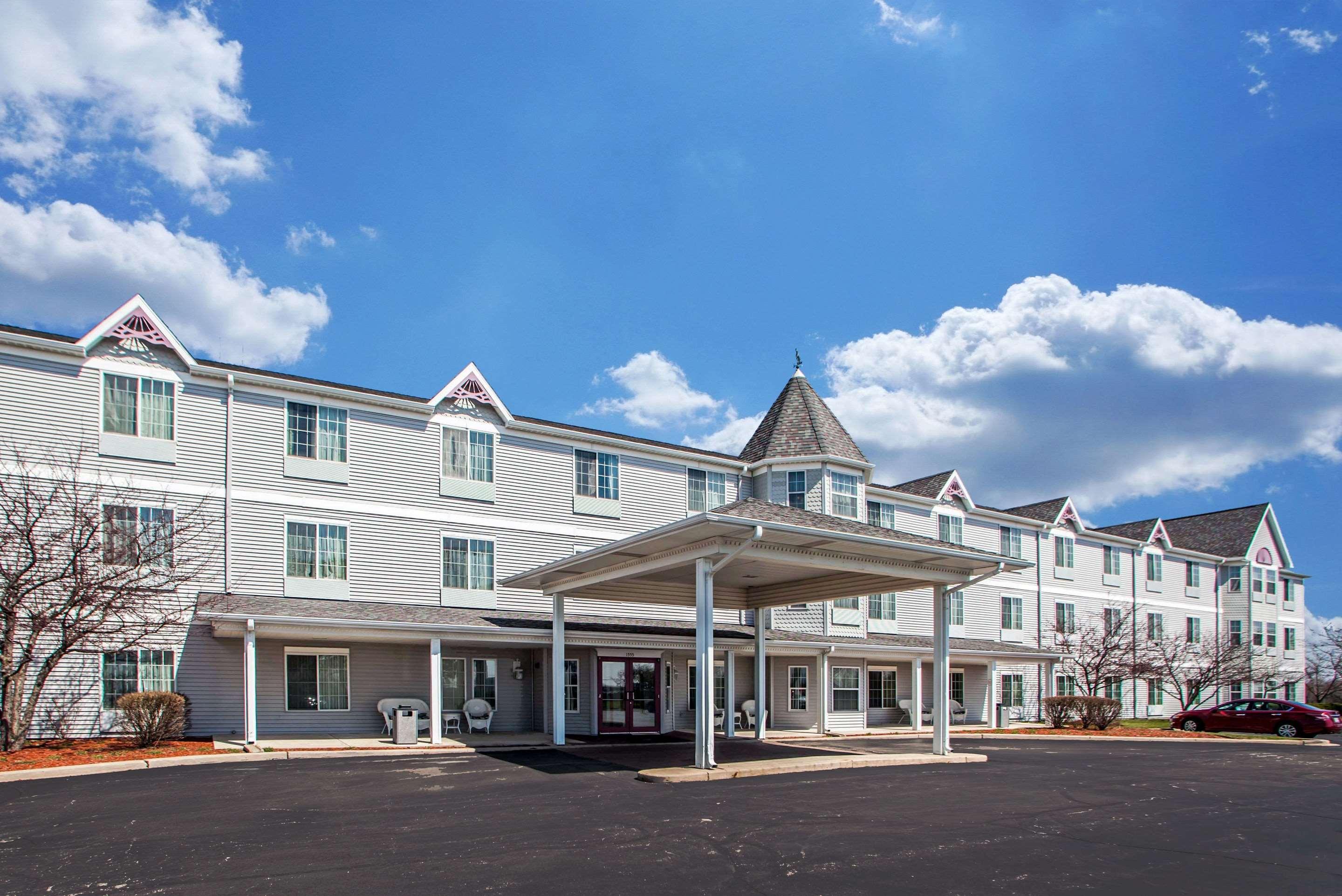 Comfort Inn & Suites Geneva- West Chicago Экстерьер фото