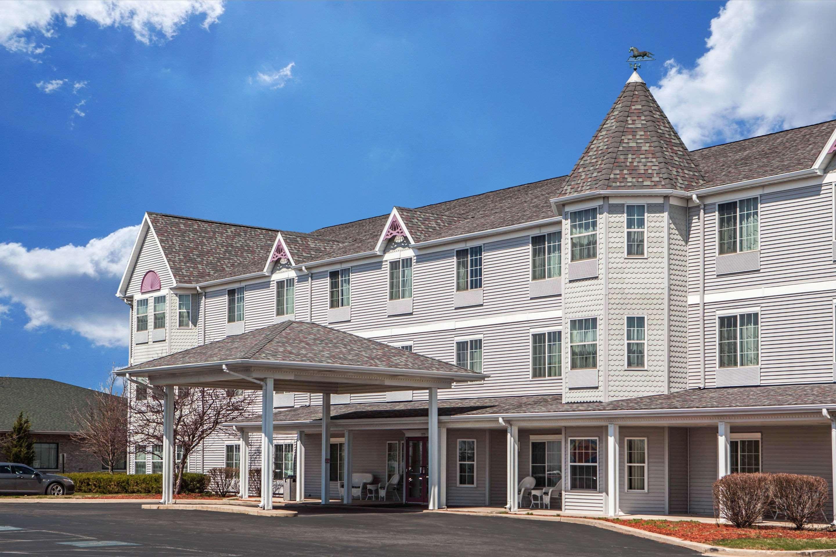 Comfort Inn & Suites Geneva- West Chicago Экстерьер фото
