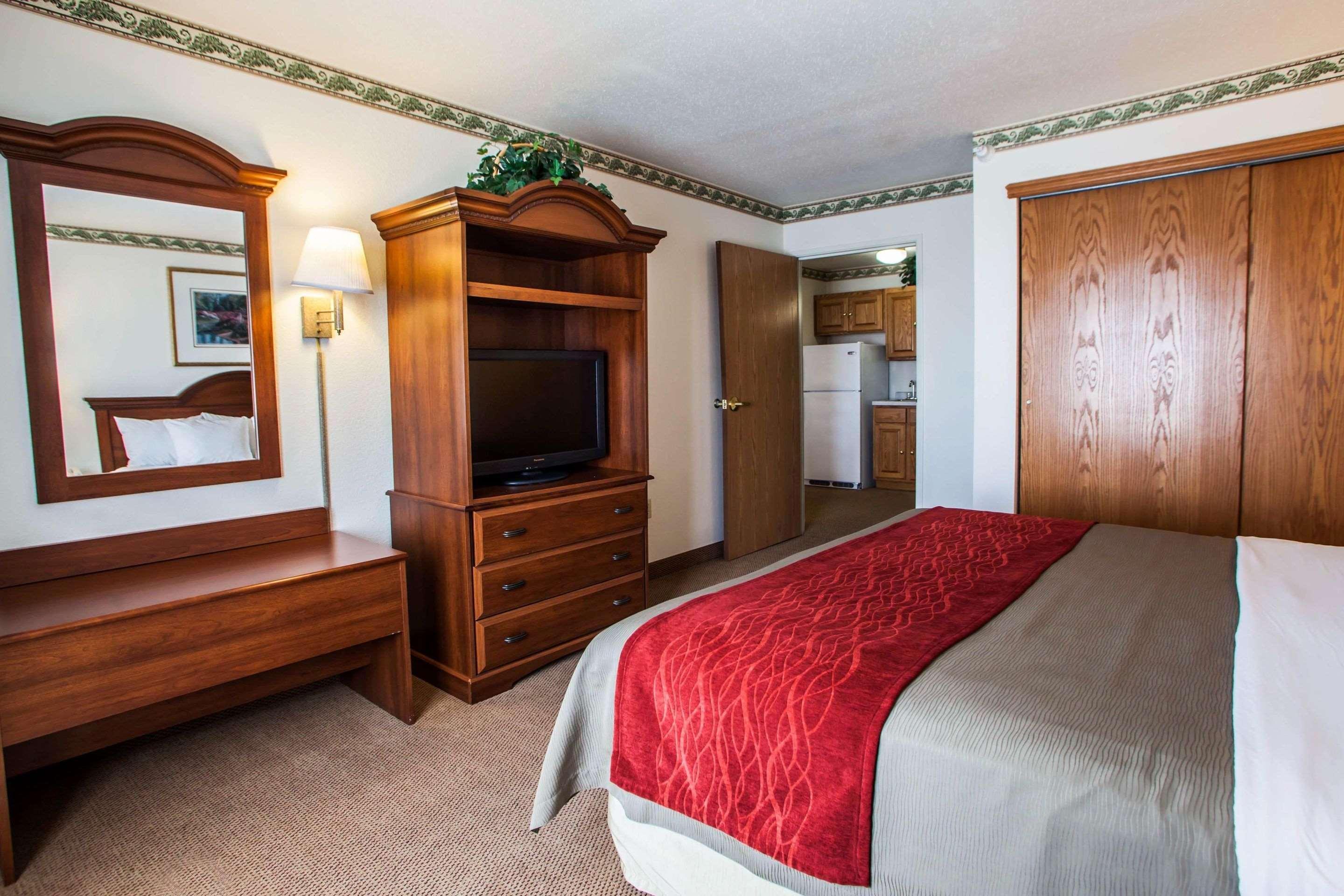 Comfort Inn & Suites Geneva- West Chicago Экстерьер фото