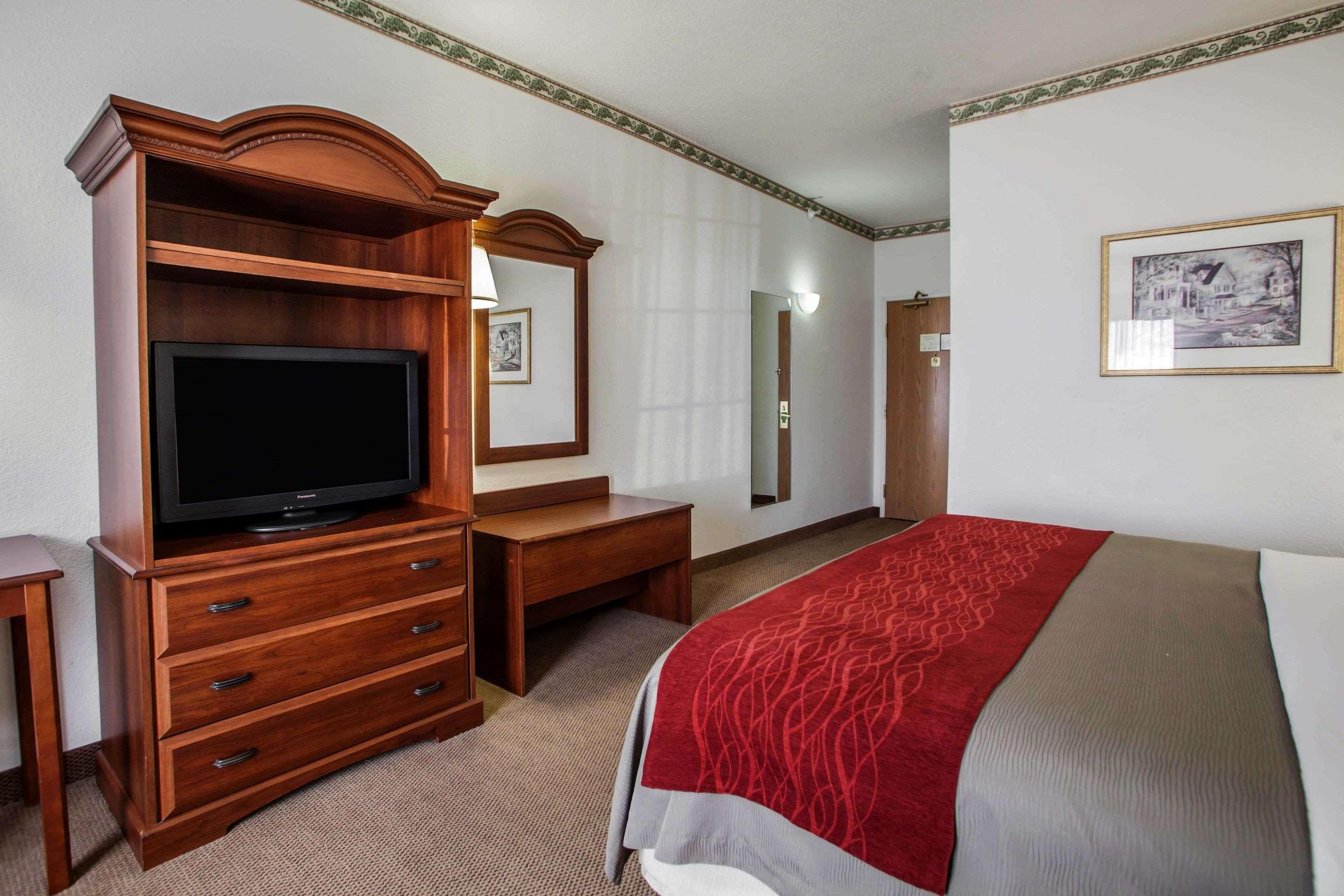 Comfort Inn & Suites Geneva- West Chicago Экстерьер фото