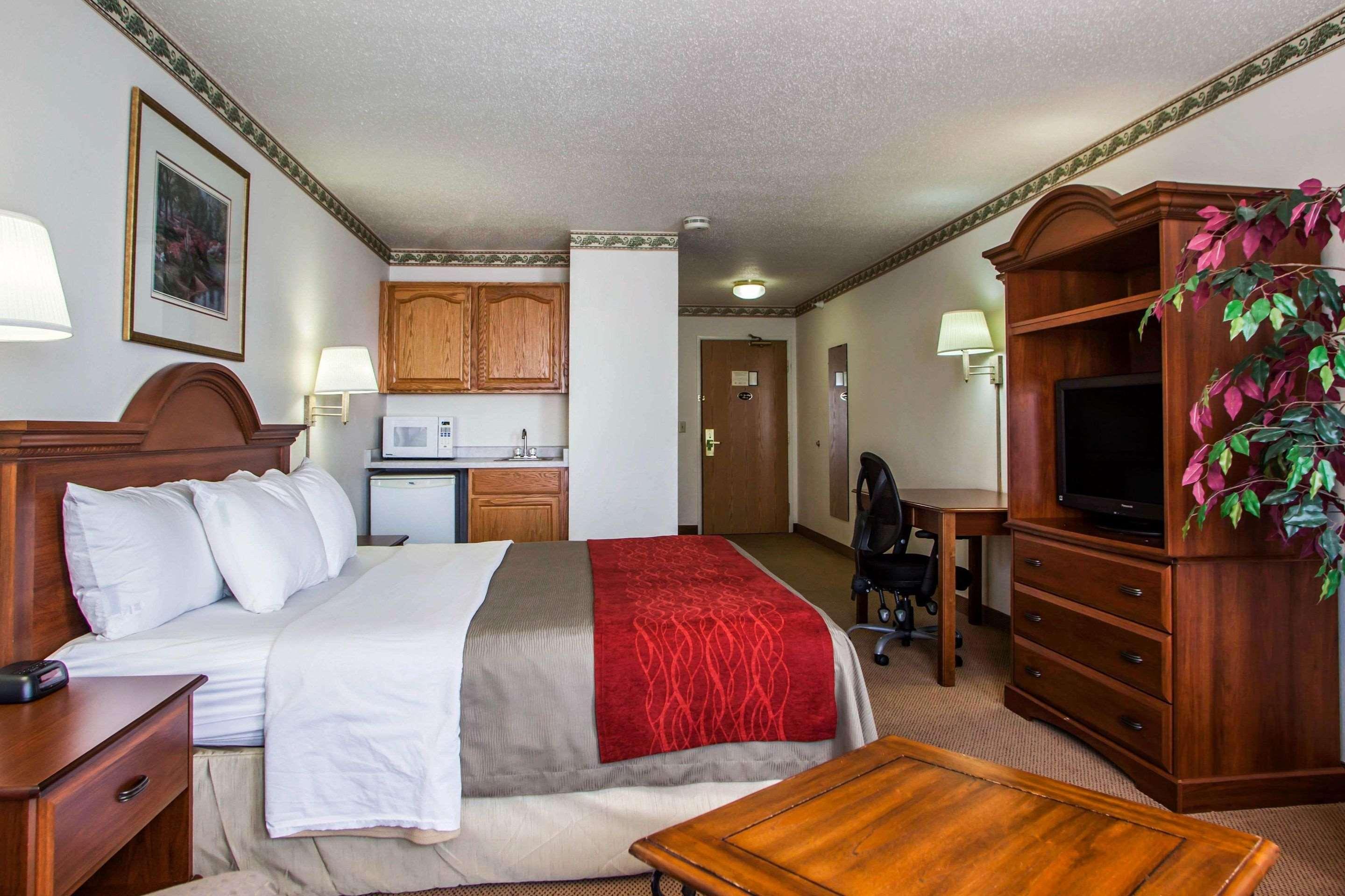 Comfort Inn & Suites Geneva- West Chicago Экстерьер фото