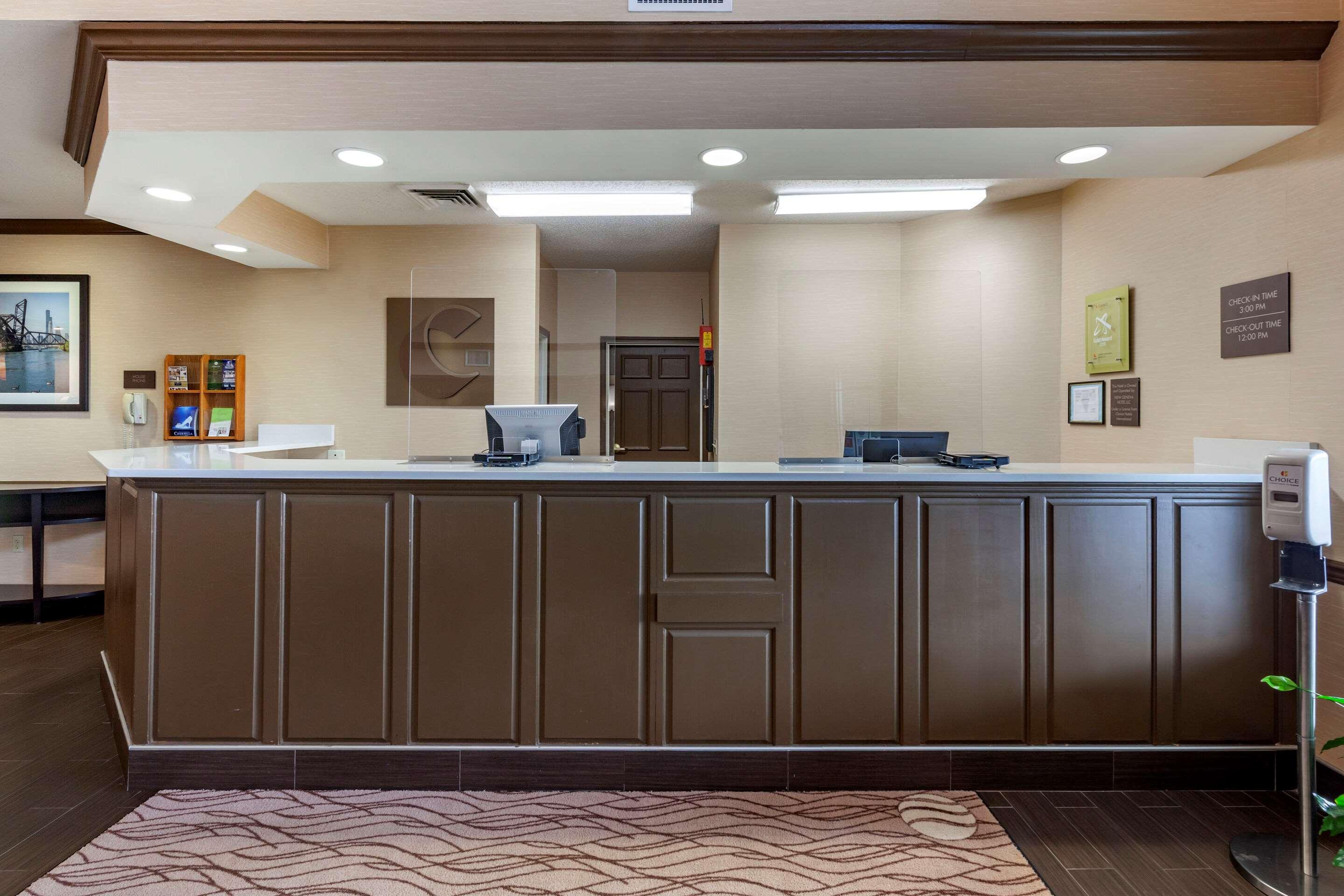 Comfort Inn & Suites Geneva- West Chicago Экстерьер фото