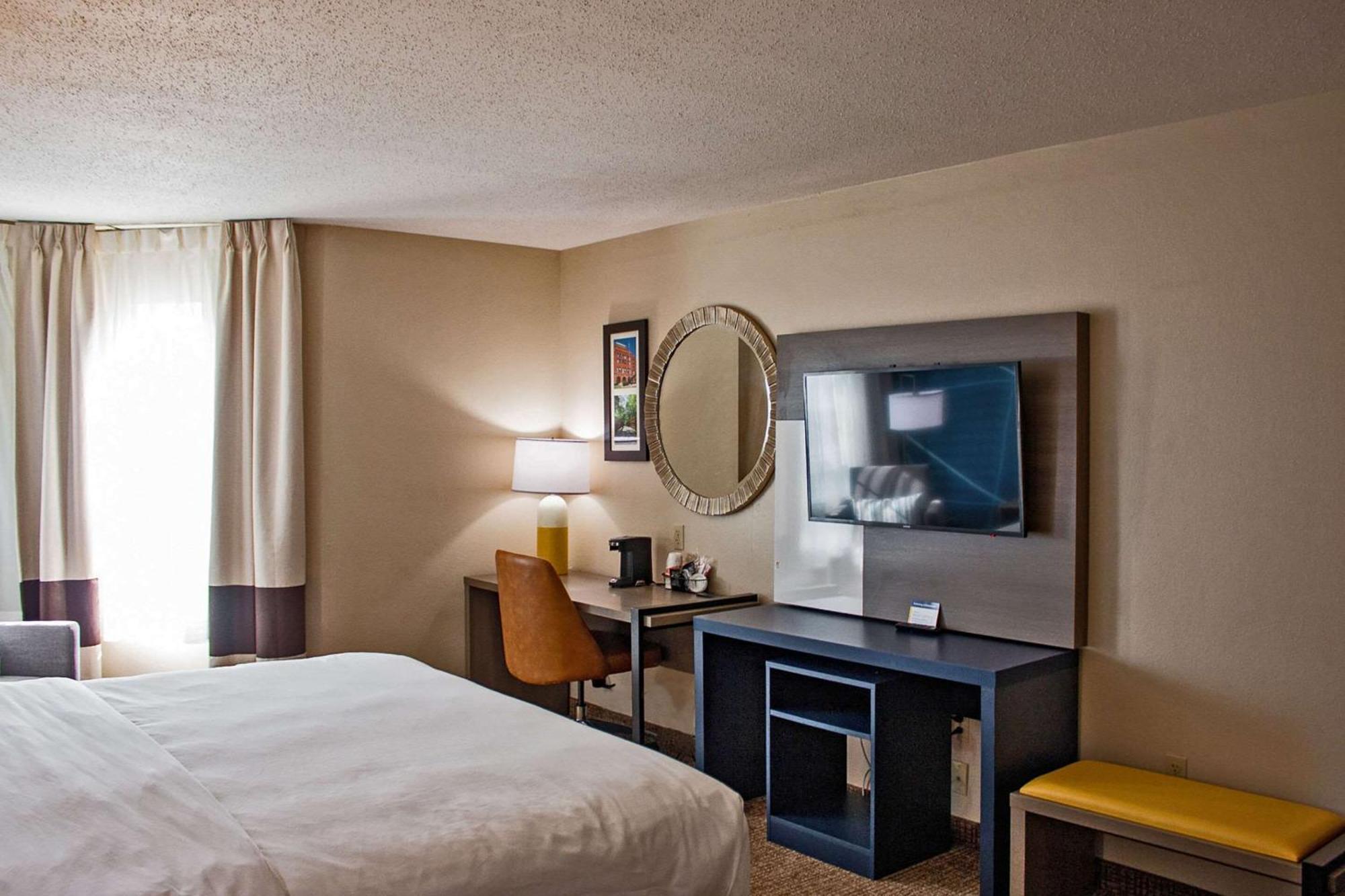 Comfort Inn & Suites Geneva- West Chicago Экстерьер фото