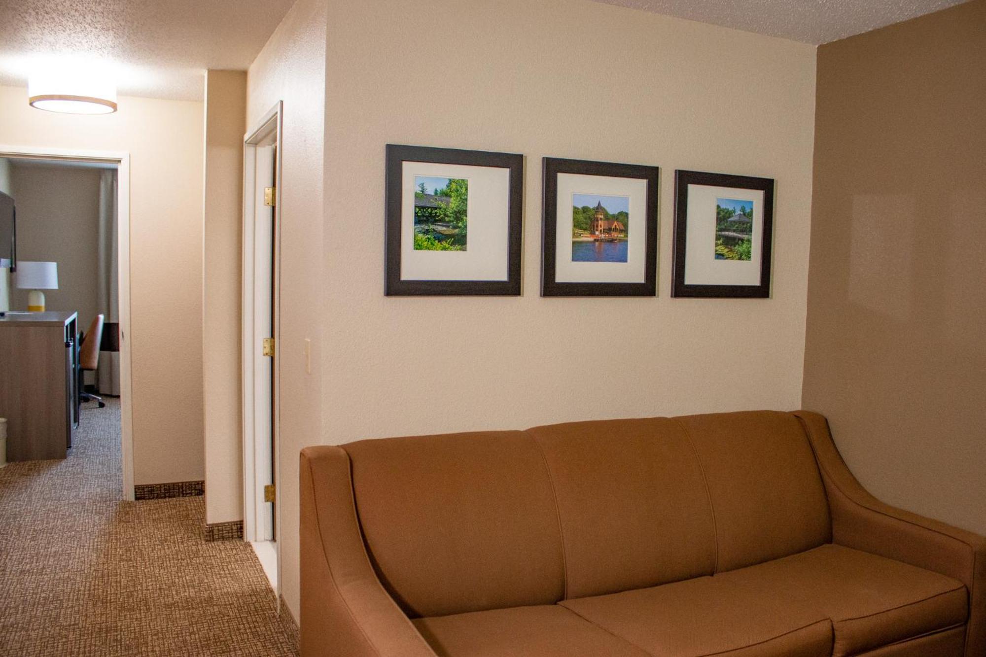 Comfort Inn & Suites Geneva- West Chicago Экстерьер фото